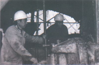 8-集中精力施工 (1).jpg